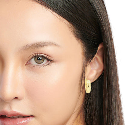 Thin Gold Huggie